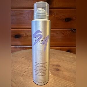 Monat Studio One Glossy Shine Mist - Silver